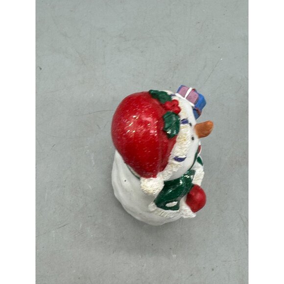 Christmas Resin Snowman Figurine With Gifts & Scarf 7" Tall READ - Picture 6 of 7